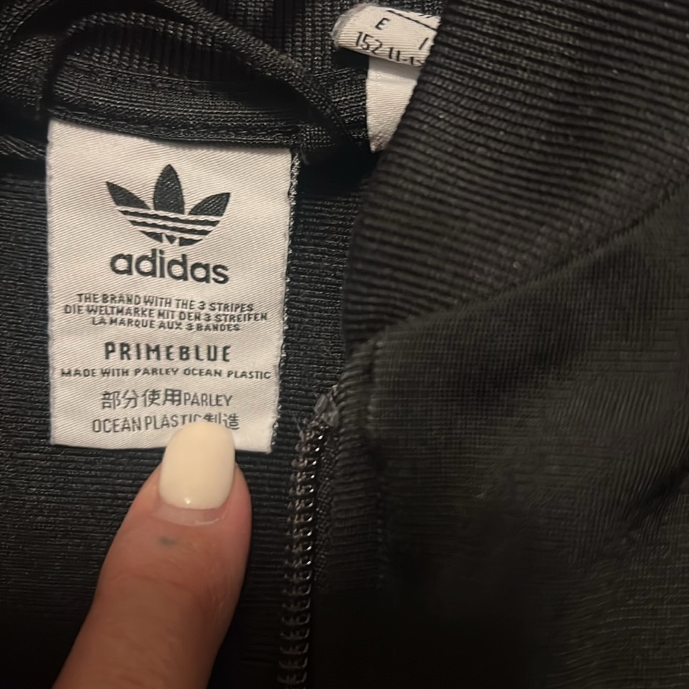 Adidas - Picture 2 of 3